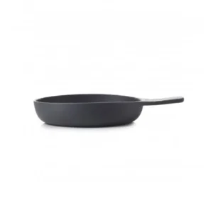 YLI NEGRO BASALT PLATO CON MANGO 18CM
